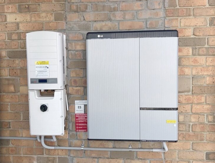 SolarEdge Hybrid inverter with LG Chem RESU battery